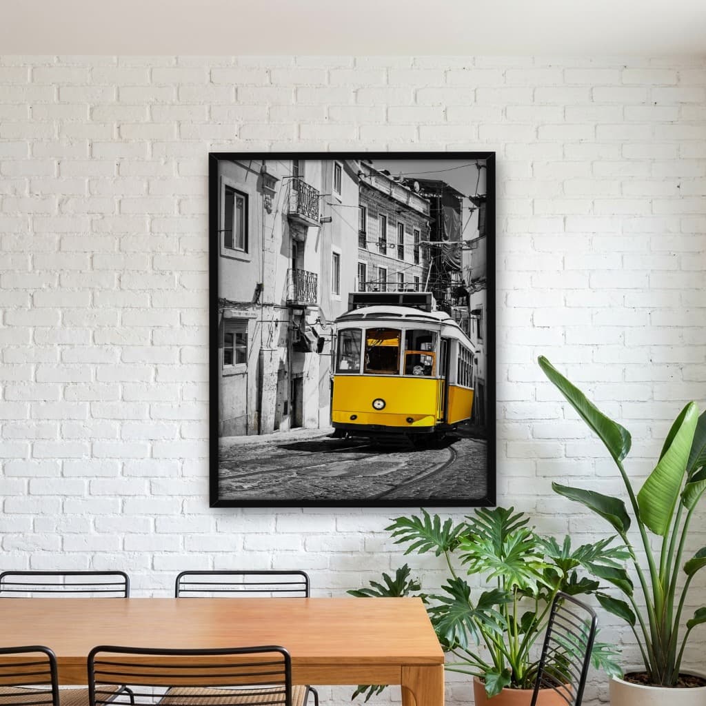 Quadro Decorativo Bonde Amarelo no Centro de Lisboa