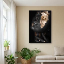 Quadro Decorativo Mulher Pintada de Preto com Detalhes Dourado -vs06