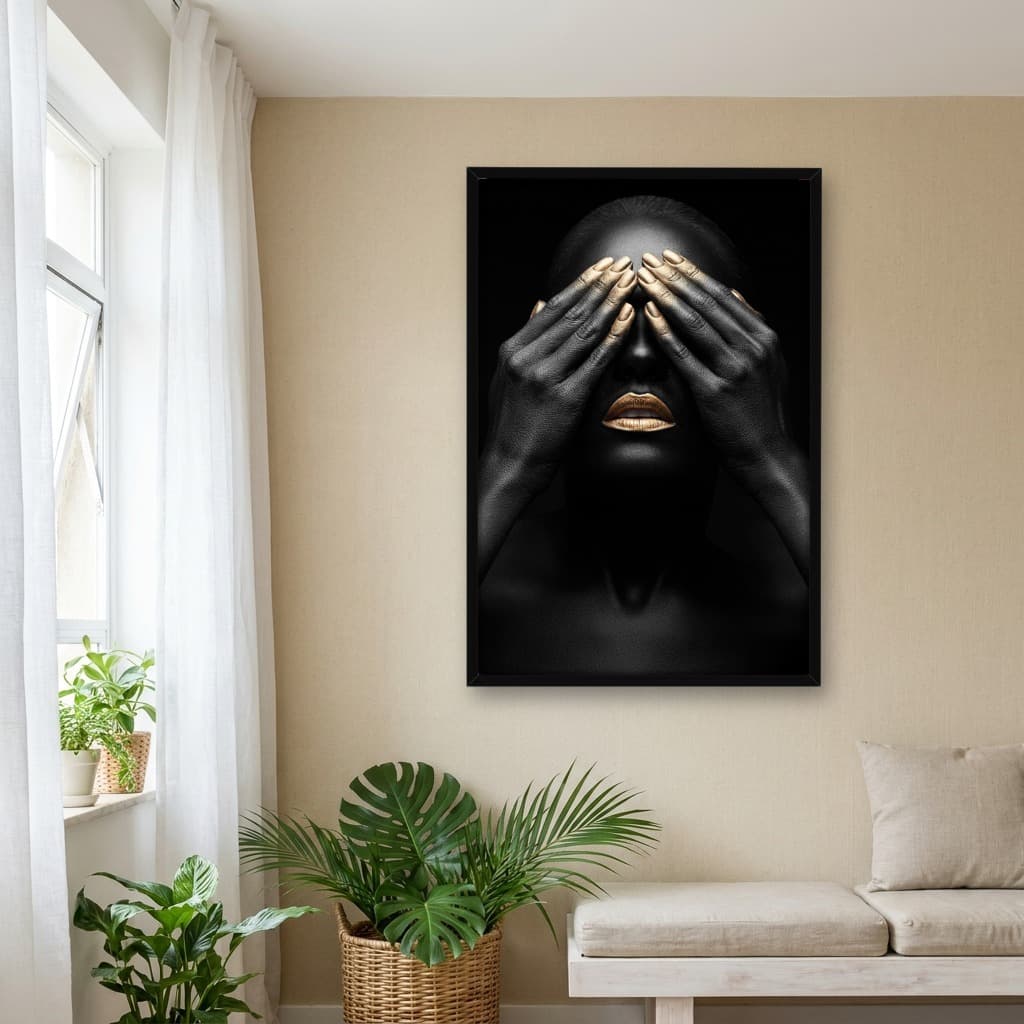 Quadro Decorativo Mulher Negra Unhas E Boca Dourado