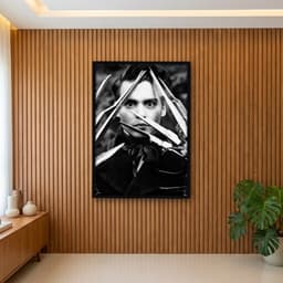 Quadro Decorativo Johnny Depp Mãos de Tesoura