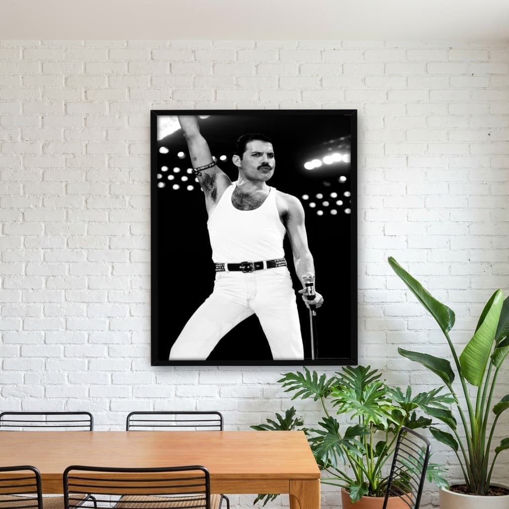 Quadro Decorativo Freddie Mercury com Braço Levantado