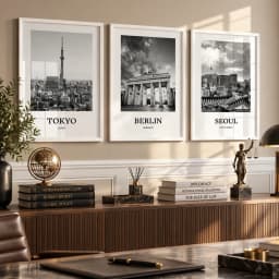 Kit Trio Quadros Decorativos Cidades do Mundo – Tokyo, Berlin e Seoul | Fotografia em Preto e Branco